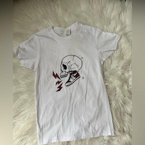Custom print tee - Picture 1 of 3